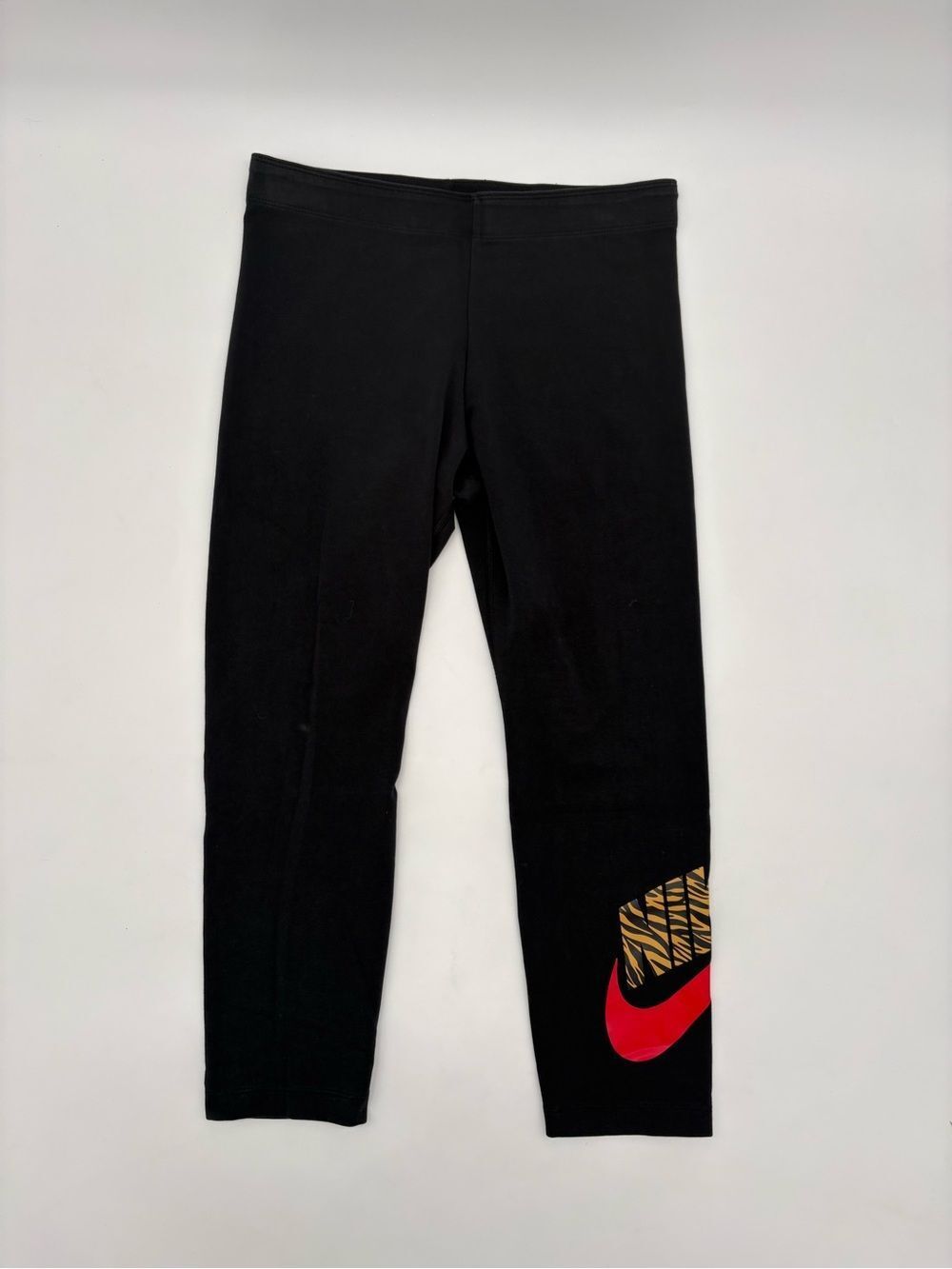 Nike Leopard Print Capri Leggings